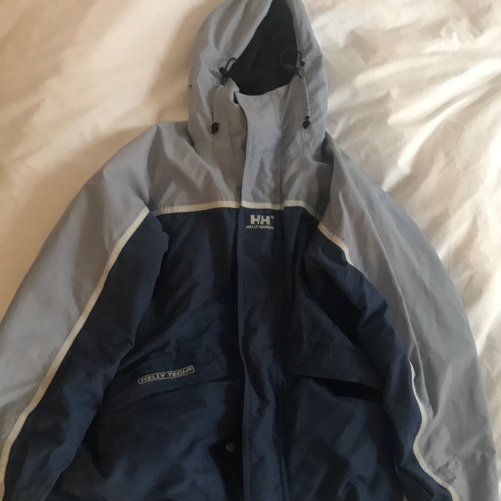 Purple Helly Hansen ski / snowboard jacket